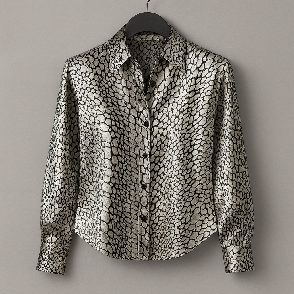 Top da Donna con Motivo Leopardato, Finitura Lucida e Chiusura con Bottoni