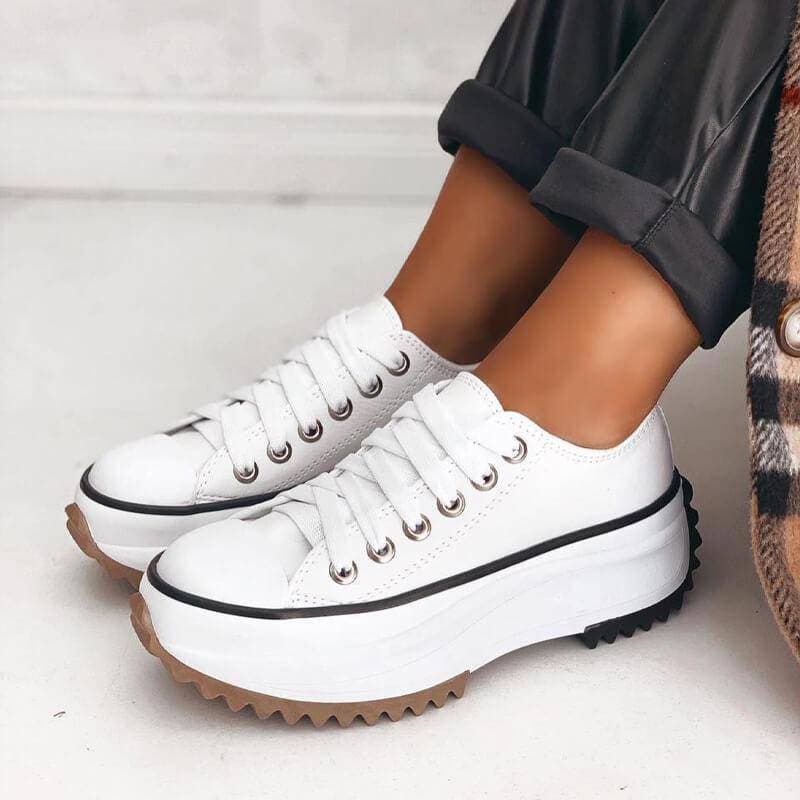 Sneakers donna con plateau design moderno e materiali resistenti