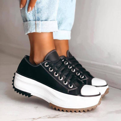Sneakers donna con plateau design moderno e materiali resistenti