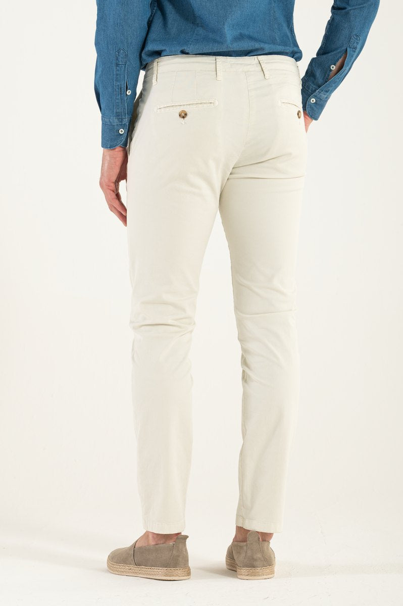 Pantaloni da Uomo a Gamba Dritta con Tasche Laterali e Posteriori