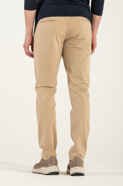 Pantaloni da Uomo a Vestibilità Dritta con Passanti per Cintura e Tasche Laterali