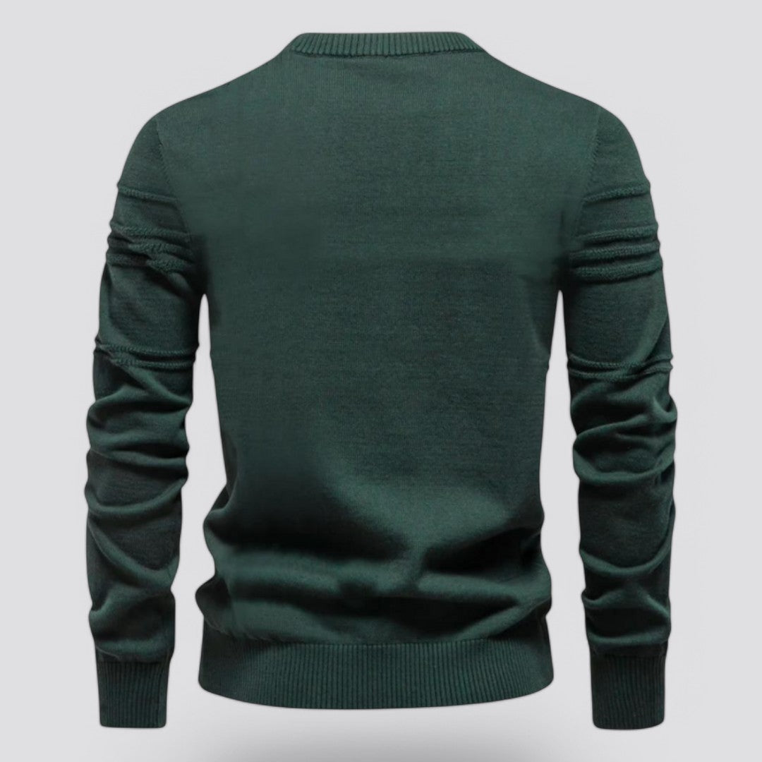 Maglione verde scuro da uomo, maniche lunghe, design elegante, tessuto morbido, ideale per moda autunnale e invernale.